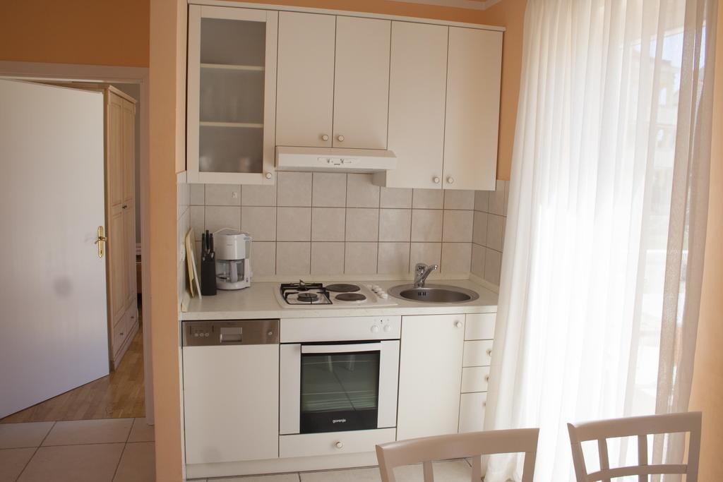 Apartments Mirage ノヴァリャ エクステリア 写真
