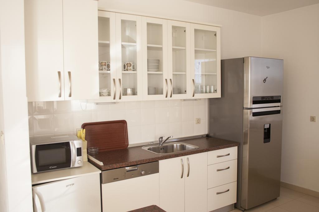 Apartments Mirage ノヴァリャ エクステリア 写真
