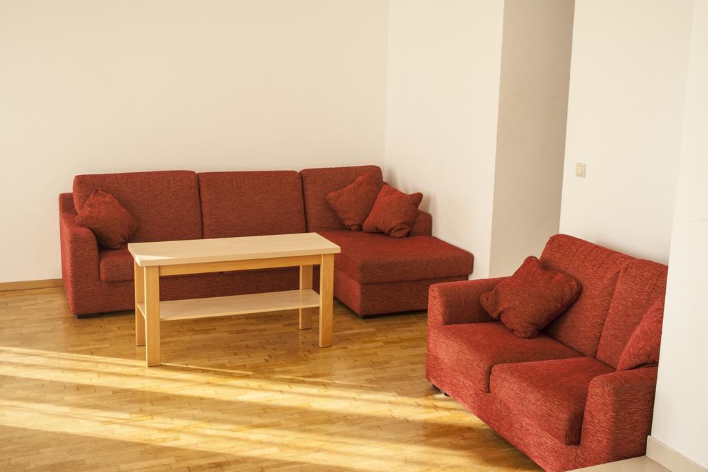 Apartments Mirage ノヴァリャ エクステリア 写真
